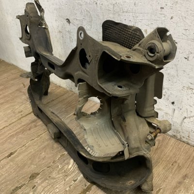 Подрамник передний Mercedes-Benz E-Class 2007 W211 OM646.821 - изображение 3