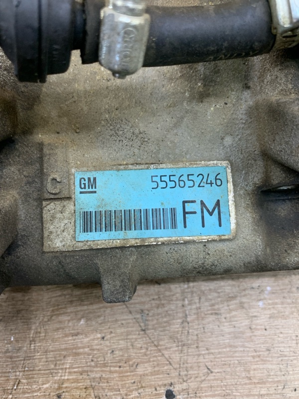 Коллектор впускной Opel Astra J 2010 A16LET 1.6 хетчбэк 5дв. — изображение 9