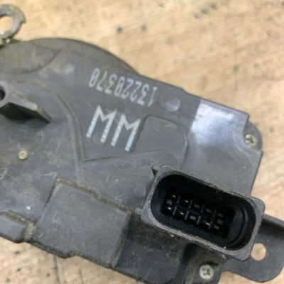 Замок двери Opel Astra H 2009 Z18XER хетчбек-3х дв., Прав. - изображение 8