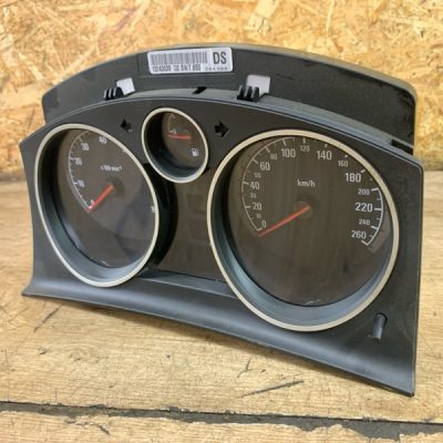 Панель приборов Opel Astra H 2008 Z18XER хетчбек-3х дв.