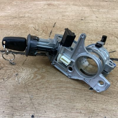 Замок зажигания Opel Astra H 2008 Z18XER хетчбек-3х дв.