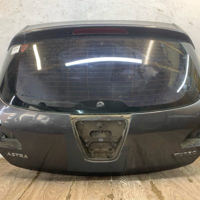 Крышка багажника Opel Astra J 2010 A16LET 1.6 хетчбэк 5дв. - изображение 8