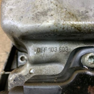 Масляный поддон ДВС Audi A3 8P 2008 AXW - изображение 4