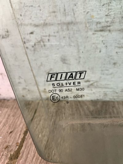 Стекло ветровое Fiat Punto 1999 хетчбек 5-ти дв, Перед., Прав.