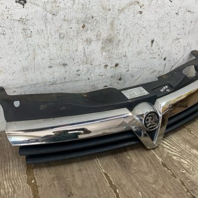 Решетка радиатора Opel Astra H 2006 Универсал