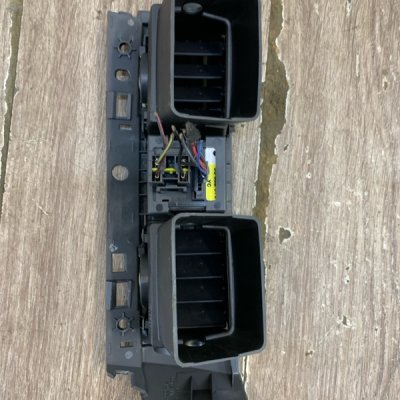 Дефлектор воздуховода Opel Meriva A 2008 минивен - изображение 2