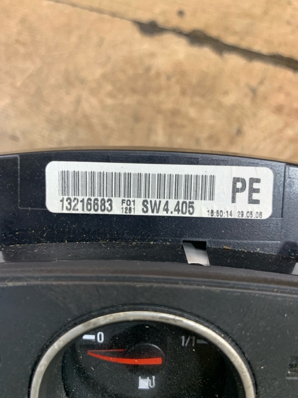 Панель приборов Opel Astra H 2008 Универсал