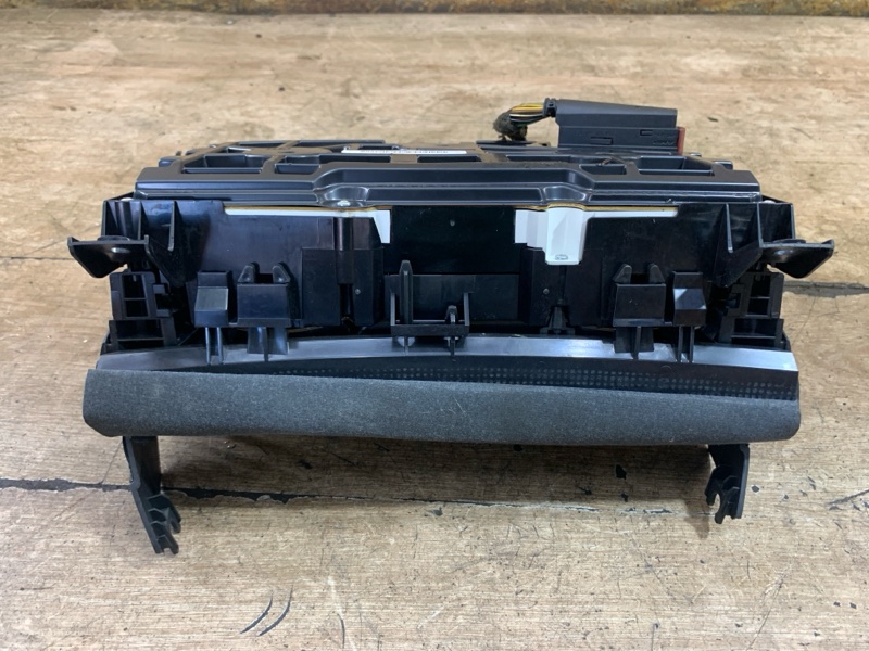 Панель приборов Opel Astra H 2008 Универсал