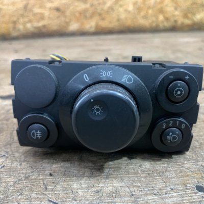 Блок управления светом Opel Astra H 2008 Универсал - изображение 6