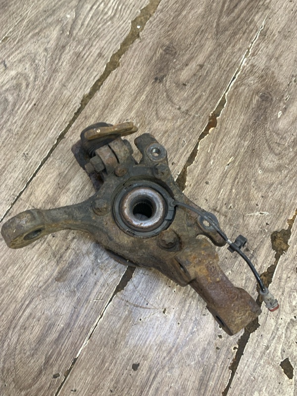 Поворотный кулак Opel Astra H 2008 Универсал Z18XER Перед. Прав.