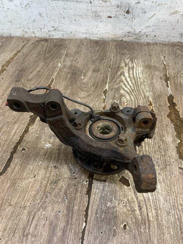 Поворотный кулак Opel Astra H 2008 Универсал Z18XER Перед. Лев.