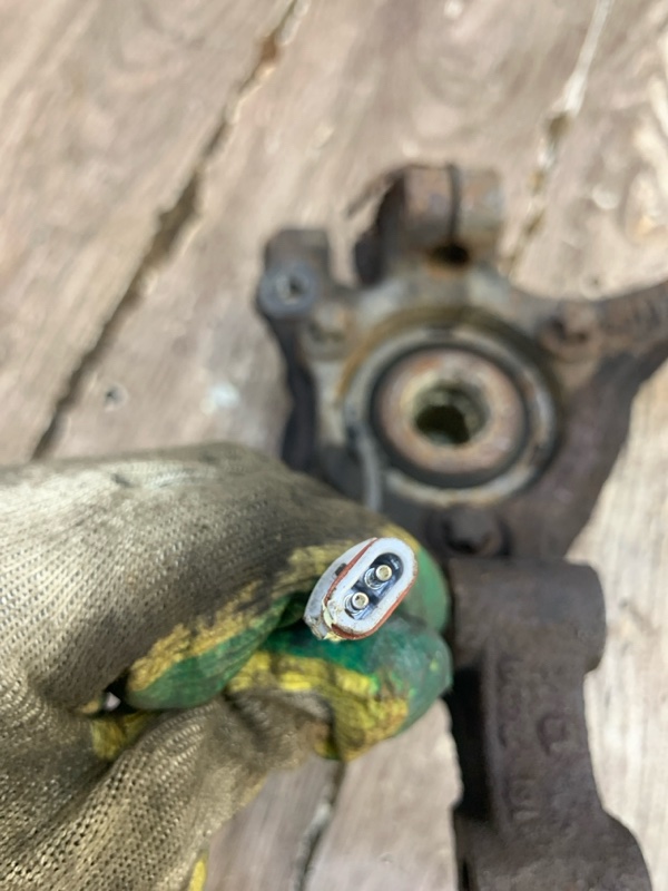 Поворотный кулак Opel Astra H 2008 Универсал Z18XER Перед. Лев.