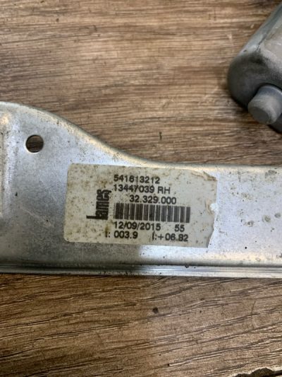 Стеклоподъемник Opel Corsa E 2015 B14XER хетчбэк 5 дв., Перед., Прав.