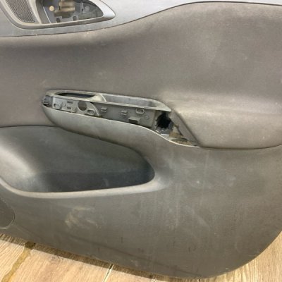 Обшивка двери Opel Corsa E 2015 хетчбэк 5 дв. B14XER Перед. Прав. - изображение 3