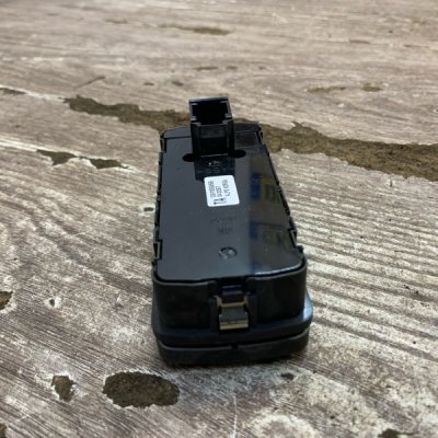 Кнопка стеклоподъемника Opel Signum 2008 Z19DTH Перед. Лев. - изображение 10