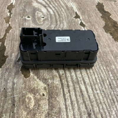 Кнопка стеклоподъемника Opel Signum 2008 Z19DTH Перед. Лев. - изображение 4