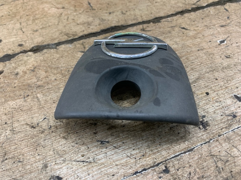 Накладка на крышку багажника Opel Corsa B 1998 хетчбэк 5дв. X14XE 1.4