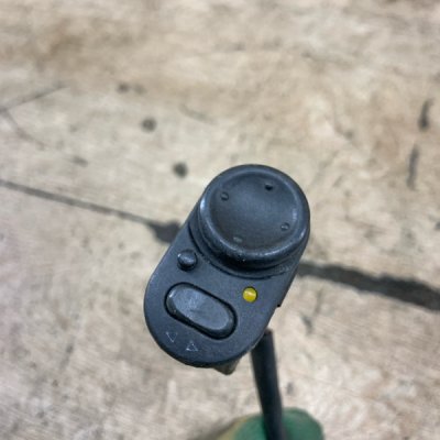 Кнопка управления зеркалами Opel Corsa B 1998 хетчбэк 5дв. X14XE 1.4 Перед. Лев. - изображение 8