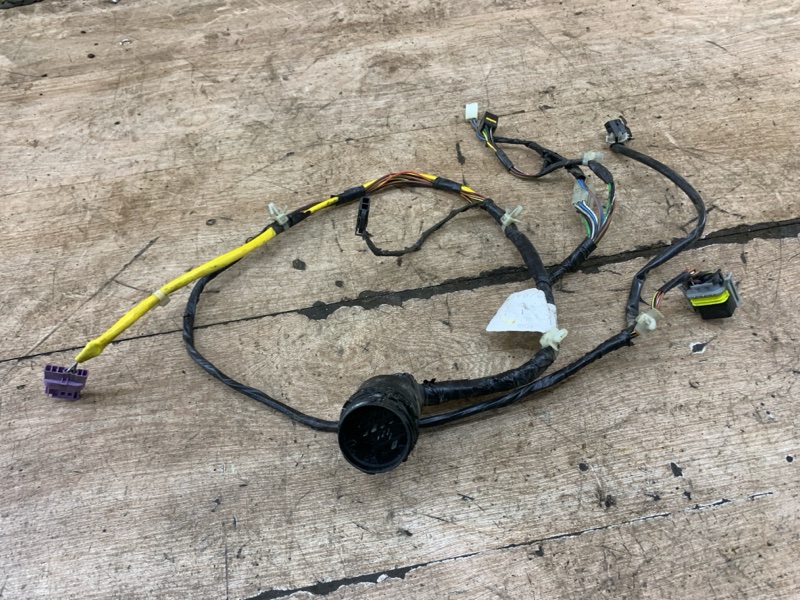 Проводка двери Opel Corsa B 1998 X14XE 1.4 хетчбэк 5дв., Перед., Лев.