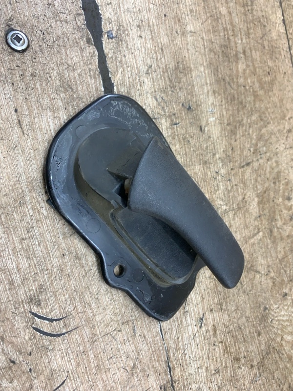 Ручка двери внутренняя Opel Corsa B 1998 X14XE 1.4 хетчбэк 5дв., Перед., Прав.