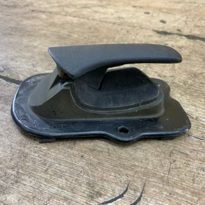 Ручка двери внутренняя Opel Corsa B 1998 хетчбэк 5дв. X14XE 1.4 Перед. Прав. - изображение 4
