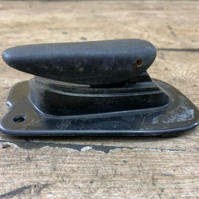 Ручка двери внутренняя Opel Corsa B 1998 хетчбэк 5дв. X14XE 1.4 Перед. Прав. - изображение 6
