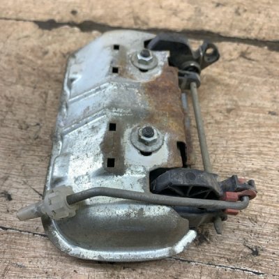 Ручка двери внешняя Opel Corsa B 1998 хетчбэк 5дв. X14XE 1.4 Задн. Прав. - изображение 4