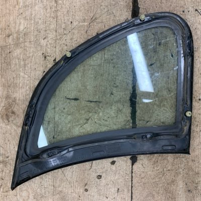 Стекло кузовное глухое Opel Corsa B 1998 хетчбэк 5дв. X14XE 1.4 Прав. - изображение 2