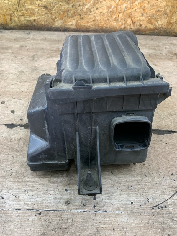 Корпус воздушного фильтра Opel Corsa B 1998 хетчбэк 5дв. X14XE 1.4