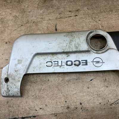 Декоративная крышка двигателя Opel Corsa B 1998 X14XE 1.4 хетчбэк 5дв. - изображение 3