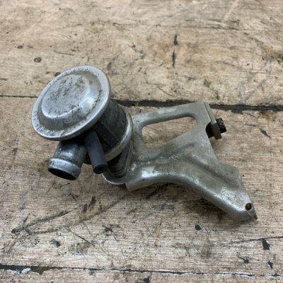 Клапан EGR (ЕГР) Opel Corsa B 1998 хетчбэк 5дв. X14XE 1.4 - изображение 6