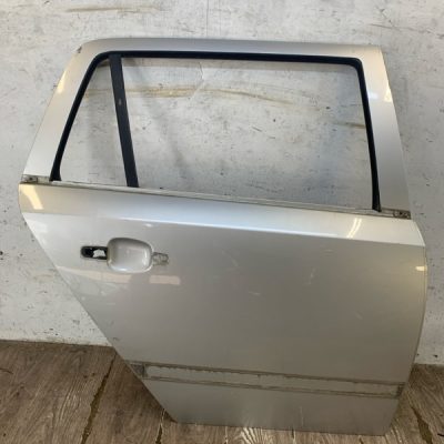 Дверь Opel Astra H 2008 Z18XE Универсал, Задн., Прав. - изображение 2