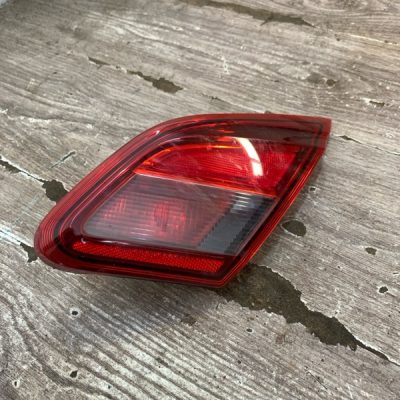 Фонарь крышки багажника Opel Corsa E 2014 B12XER Хэтчбэк 5-ти. дв, Прав.