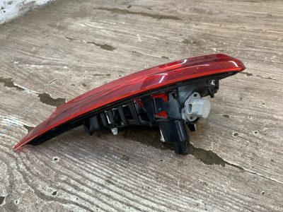 Фонарь крышки багажника Opel Corsa E 2014 B12XER Хэтчбэк 5-ти. дв, Прав.