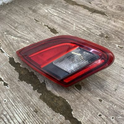 Фонарь крышки багажника Opel Corsa E 2014 B12XER Хэтчбэк 5-ти. дв, Лев.