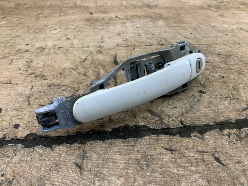 Ручка двери внешняя Volkswagen LUPO 2003 1.4 AUD хетчбэк 3дв., Перед., Прав.
