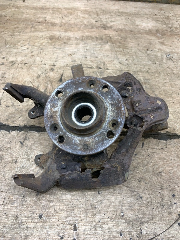 Кулак подвески Volkswagen LUPO 2003 1.4 AUD хетчбэк 3дв., Перед., Лев. — изображение 2