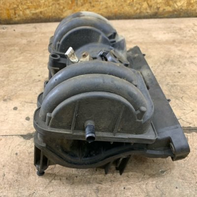Коллектор впускной Volkswagen Lupo 2003 хетчбэк 3дв. 1.4 AUD - изображение 6
