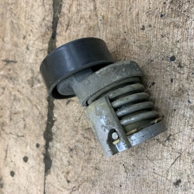 Натяжной ролик приводного ремня Volkswagen Lupo 2003 хетчбэк 3дв. 1.4 AUD - изображение 3