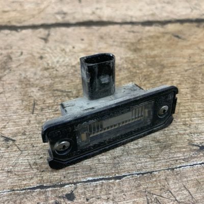 Фонарь подсветки номера Volkswagen LUPO 2003 1.4 AUD хетчбэк 3дв.
