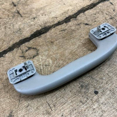 Ручка потолка Opel Meriva A 2008 минивен Z16XEP 1.6 Перед. Прав. - изображение 3