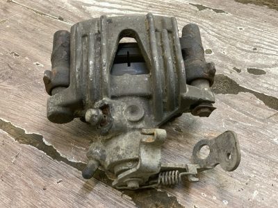 Суппорт Opel Zafira A 2000 X20DTH 2.0 минивен, Задн., Прав.