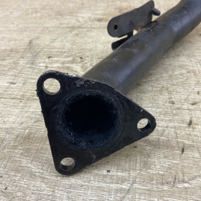 Патрубок EGR Opel Astra H 2007 5дв хечбек Z17DTH - изображение 7