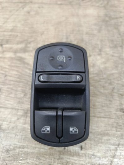 Блок управления стеклами Opel Corsa D 2012 A14XER хетчбэк 5дв.