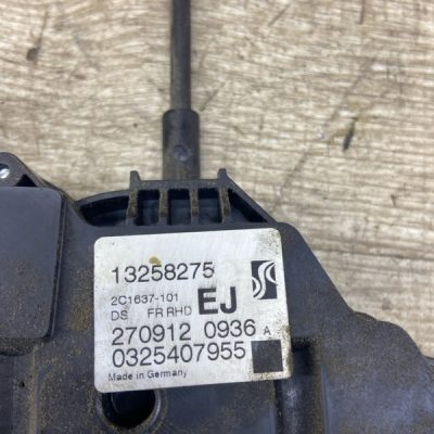 Замок двери Opel Corsa D 2012 A14XER хетчбэк 5дв., Перед., Прав. - изображение 3