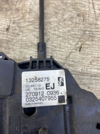 Замок двери Opel Corsa D 2012 A14XER хетчбэк 5дв., Перед., Прав.