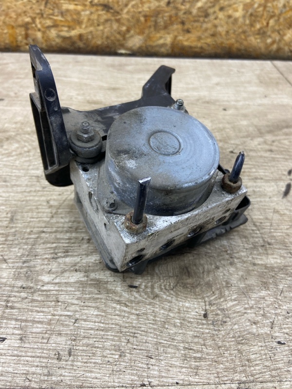 Блок abs Opel Corsa D 2012 A14XER хетчбэк 5дв. - изображение 1