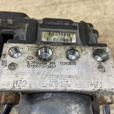 Блок abs Opel Corsa D 2012 A14XER хетчбэк 5дв. - изображение 2