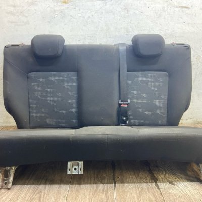Задний ряд сидений Opel Corsa D 2012 хетчбэк 5дв. A14XER - изображение 9