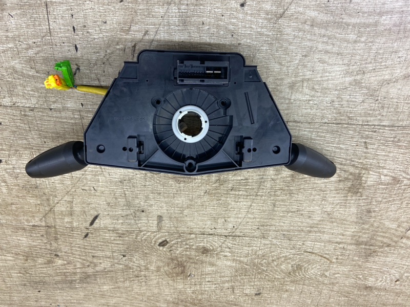 Подрулевой переключатель Opel Corsa D 2012 хетчбэк 5дв. A14XER